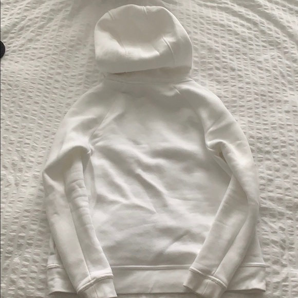 Nike women’s hoodies!!🔥No trade please! - Picture 4 of 8